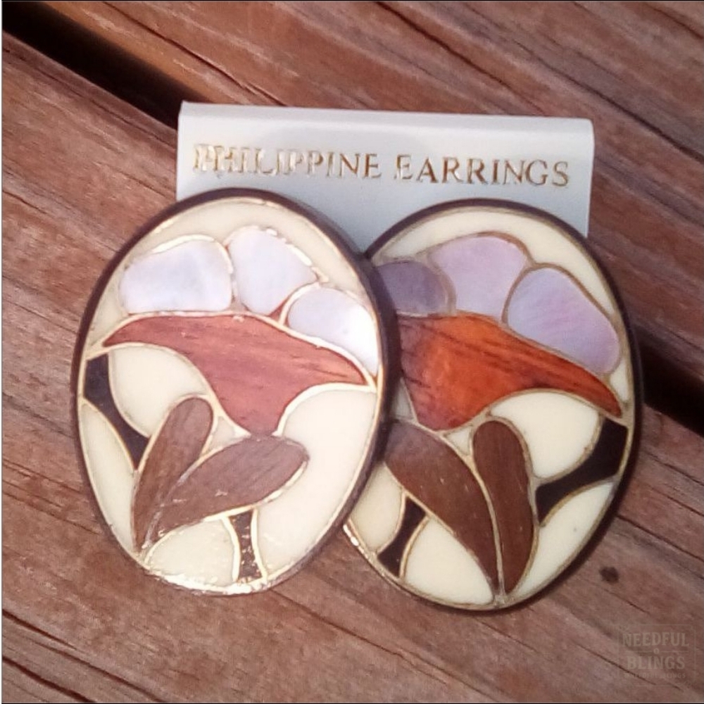 Vintage Shell Inlay Oval Earrings Philippine Tropical Floral Gold Tone
